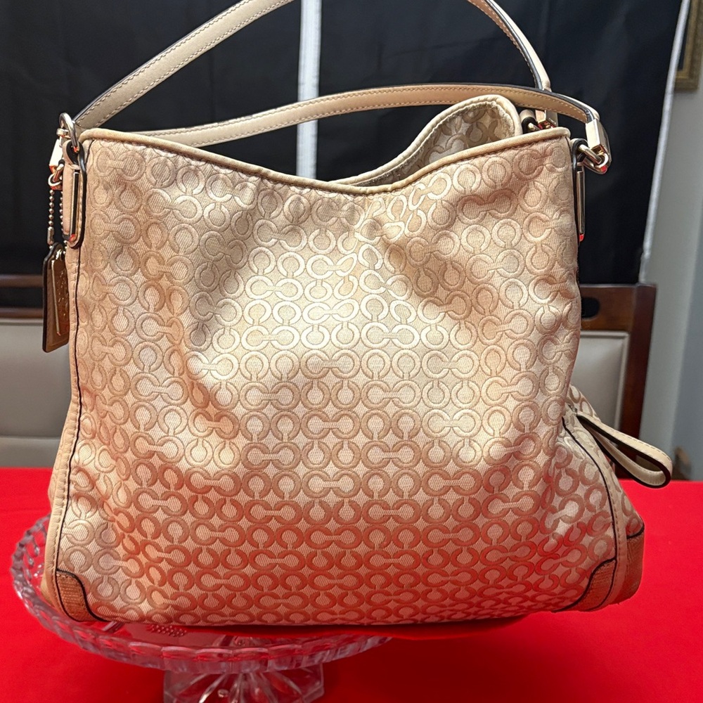 EUC Coach Gold Jaquard patterned Bag - Picture 3 of 13